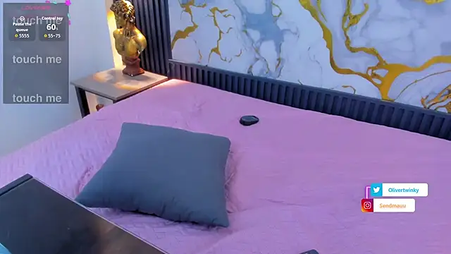 OliverTwinky live sex cam