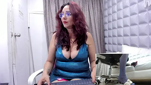 Madame_Angelic_'s cam snapshot