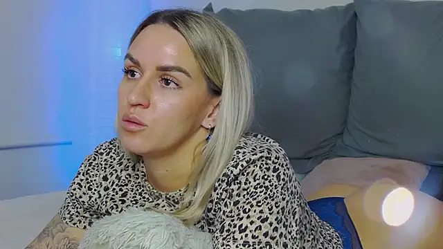 SofiJames's cam snapshot