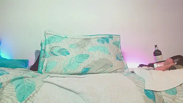 scarlettbooty live sex cam