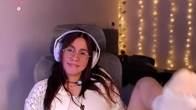 Camil_Lee's cam snapshot