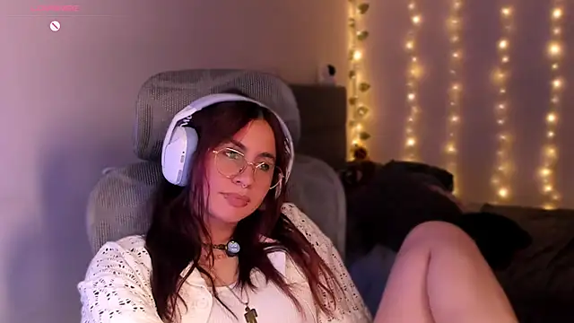 Camil_Lee's cam snapshot