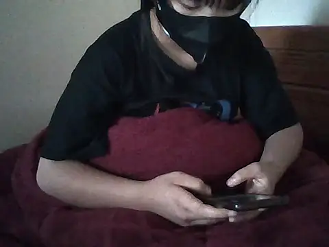 Mainay0033's cam snapshot