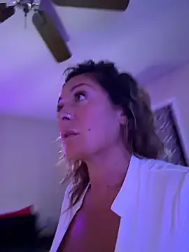 bossyroxy84's cam snapshot