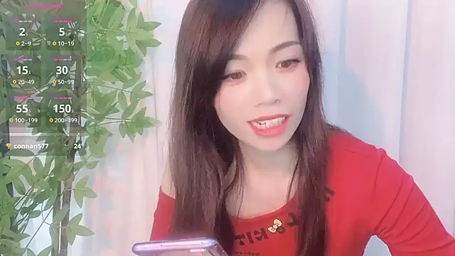 Lynnalltop-165-KeKe's cam snapshot