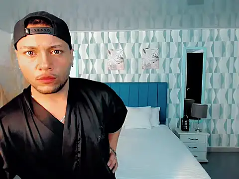 sebastian_cruz_'s cam snapshot