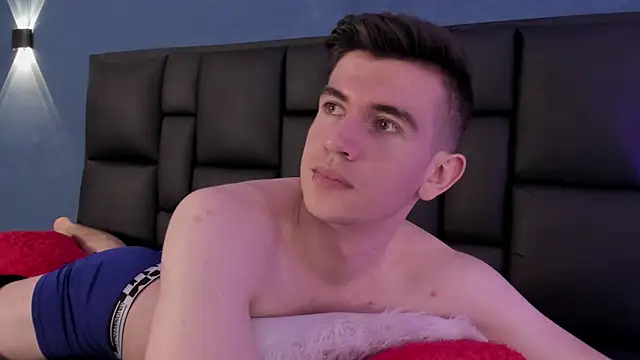 MikaelSlow's cam snapshot