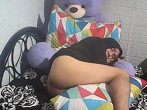 yourasiandesire69's cam snapshot