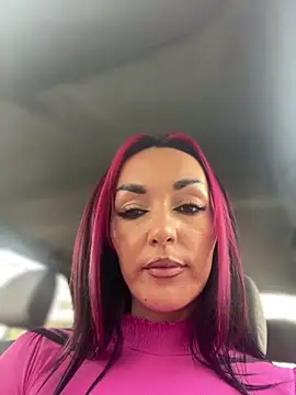 MeganFoxiy's cam snapshot