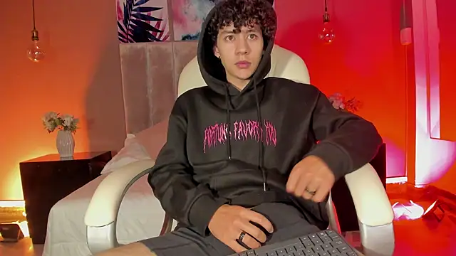 Helios_Obscuro's cam snapshot