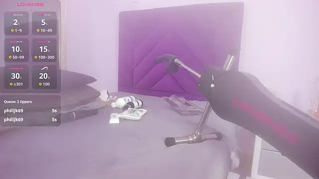 Maddyjohnsonn's cam snapshot