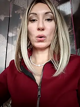 _AliceWine_'s cam snapshot