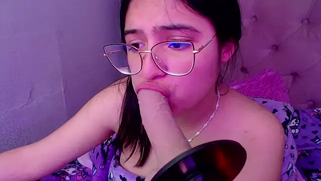 laurenelove's cam snapshot