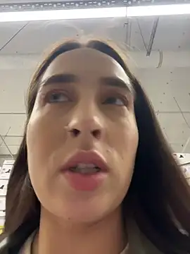 Holly_Play live sex cam