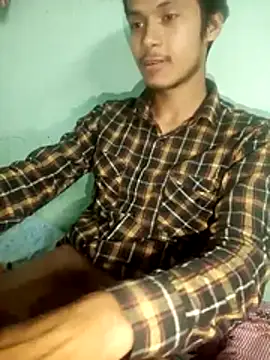 maxmishra18 live sex cam