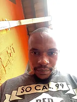 BaggyDirt live sex cam