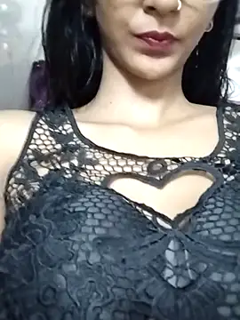 Aaliya_BigBoobs_1's cam snapshot