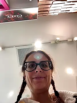 NataKitten live sex cam