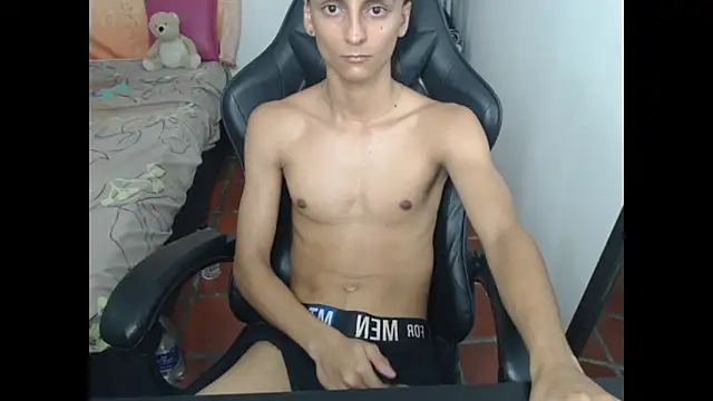 Alejandro_Cutee's cam snapshot