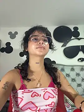 _vaiolet_owo's cam snapshot