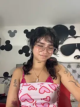 _vaiolet_owo's cam snapshot