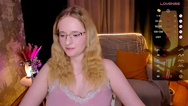 Aemilia_'s cam snapshot