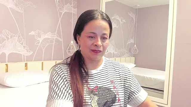 Daphne81_'s cam snapshot