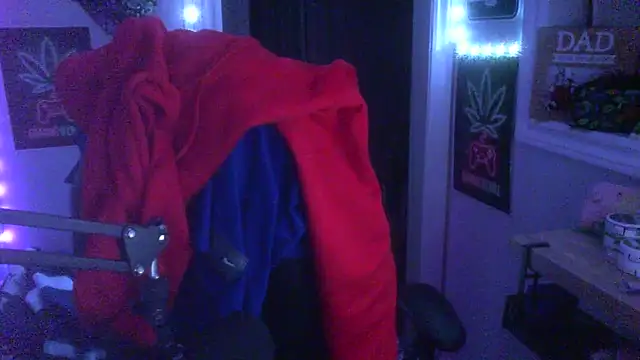 GeneralXMillyX's cam snapshot