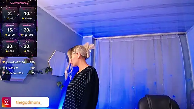 peyton_golden1's cam snapshot