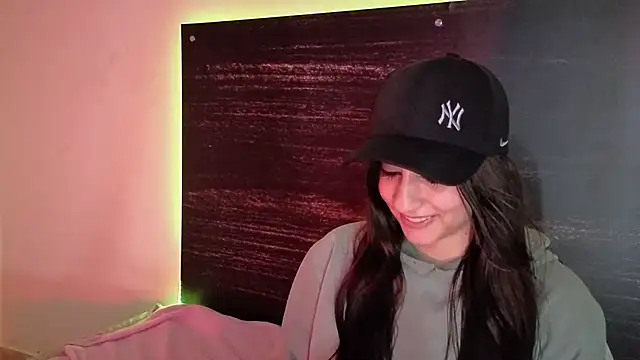 sharlot24's cam snapshot