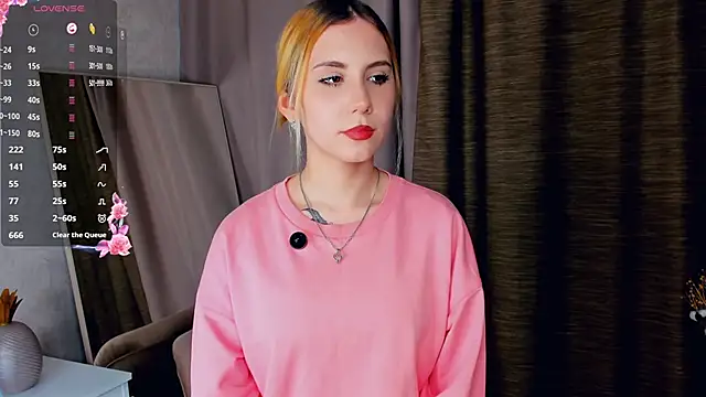 LilyMaiorano's cam snapshot