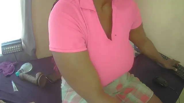 XhosaBoobs4U live sex cam