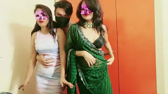 Indian_wife_mona_'s cam snapshot