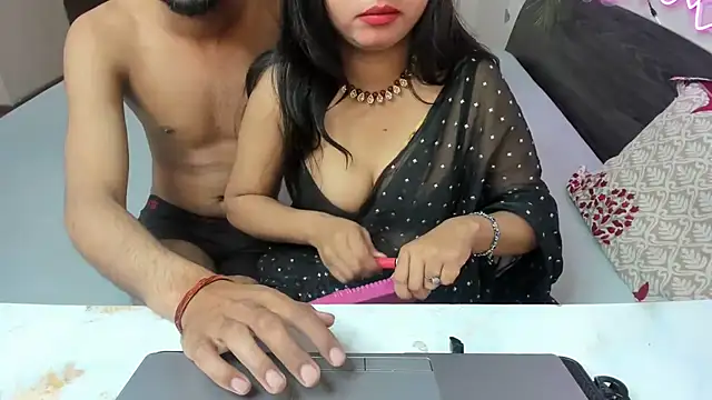 Dever_Bhabhi_'s cam snapshot