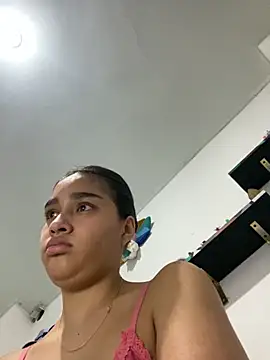 Iam_samanthaa's cam snapshot