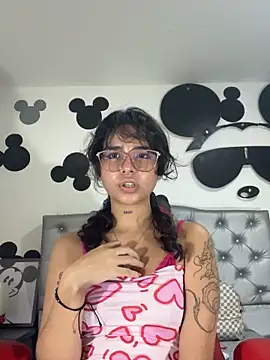 _vaiolet_owo's cam snapshot