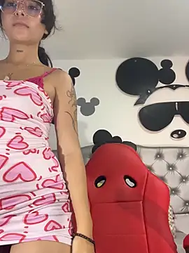 _vaiolet_owo's cam snapshot