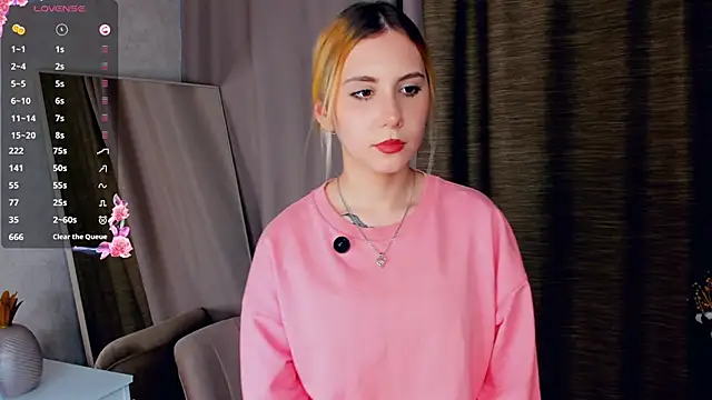 LilyMaiorano's cam snapshot