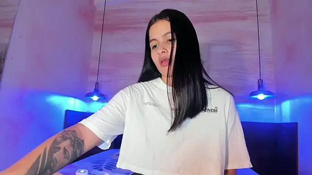 AnneDixie's cam snapshot