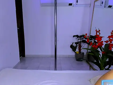 bamby_kitty's cam snapshot