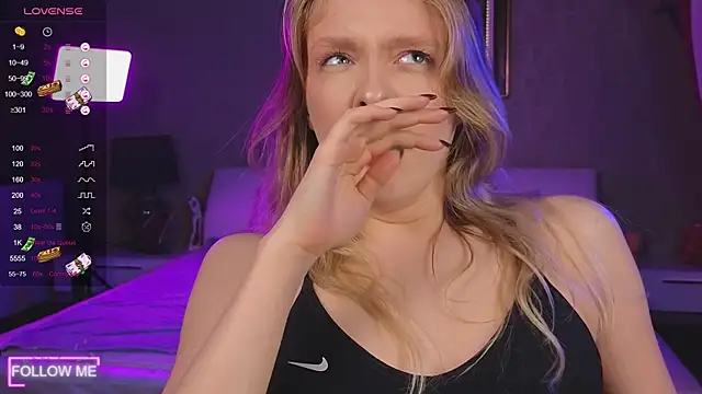 Slay_Blonde's cam snapshot