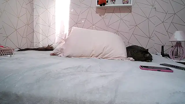 Irresistible24's cam snapshot