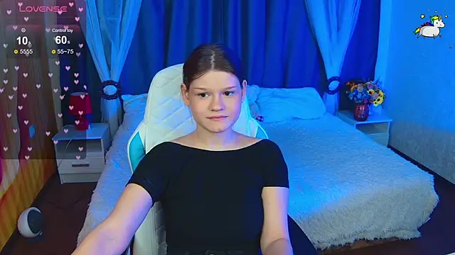 Lunamytrend's cam snapshot