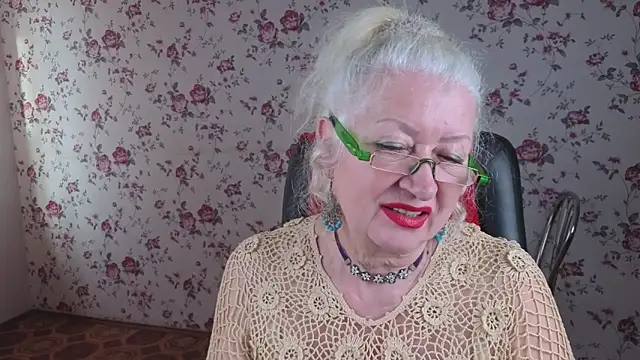 Maya_Mayflower's cam snapshot