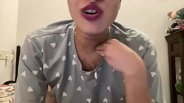 LucytheDevilQueen's cam snapshot