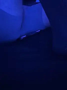 GenitalWars's cam snapshot