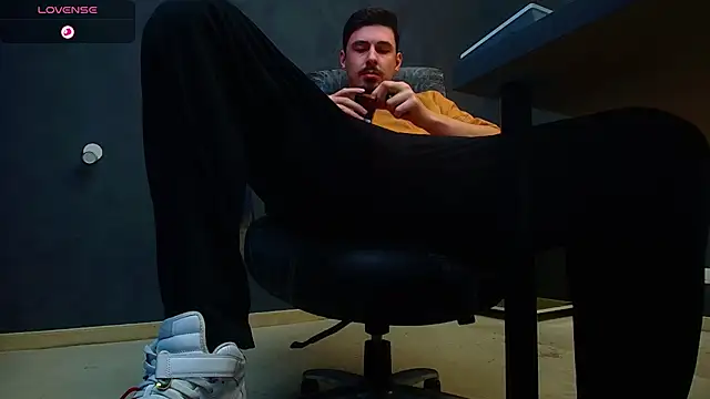 EnzoRace's cam snapshot