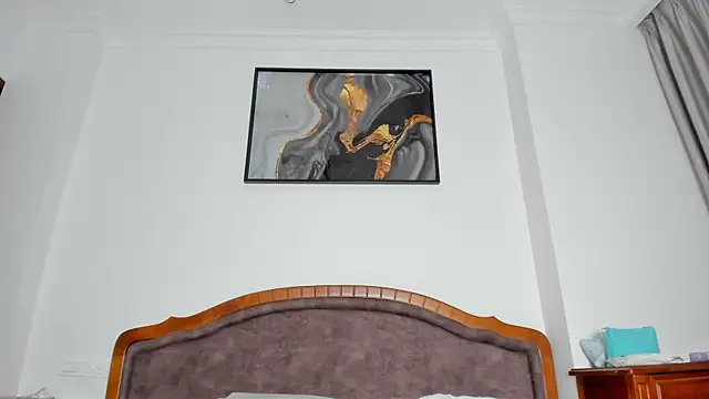 SofiClimbing's cam snapshot