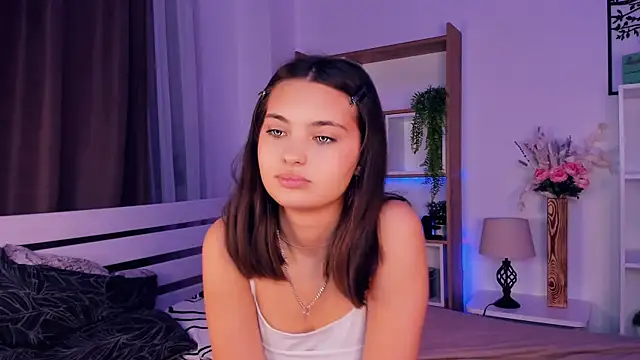 FunnyyMonkeyy's cam snapshot