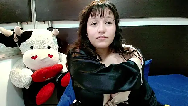 Marii_18 live sex cam